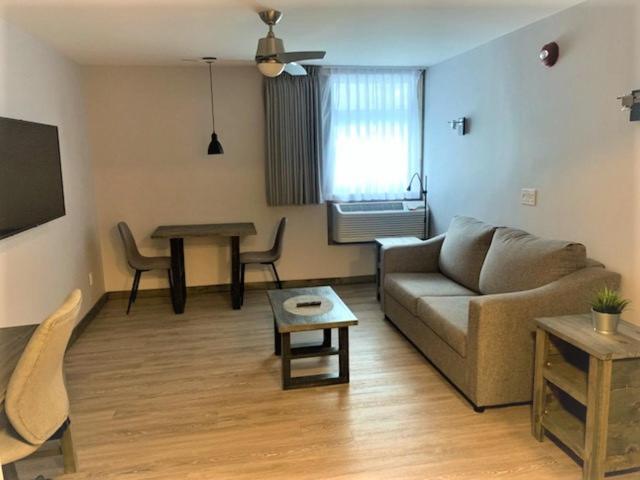 Hotel Far Hills Val-Morin 外观 照片